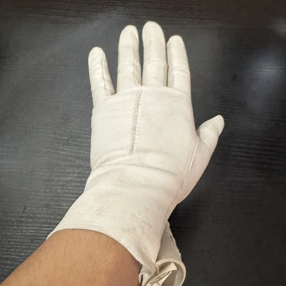 Vintage Ivory Leather Gloves Womens Long Wrist Length Soft Fine Leather Size 7